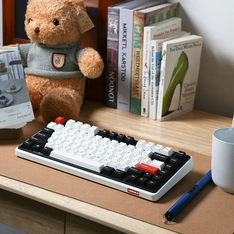 Silent, ISO-DE, Varmilo Minilo Retro VXT82