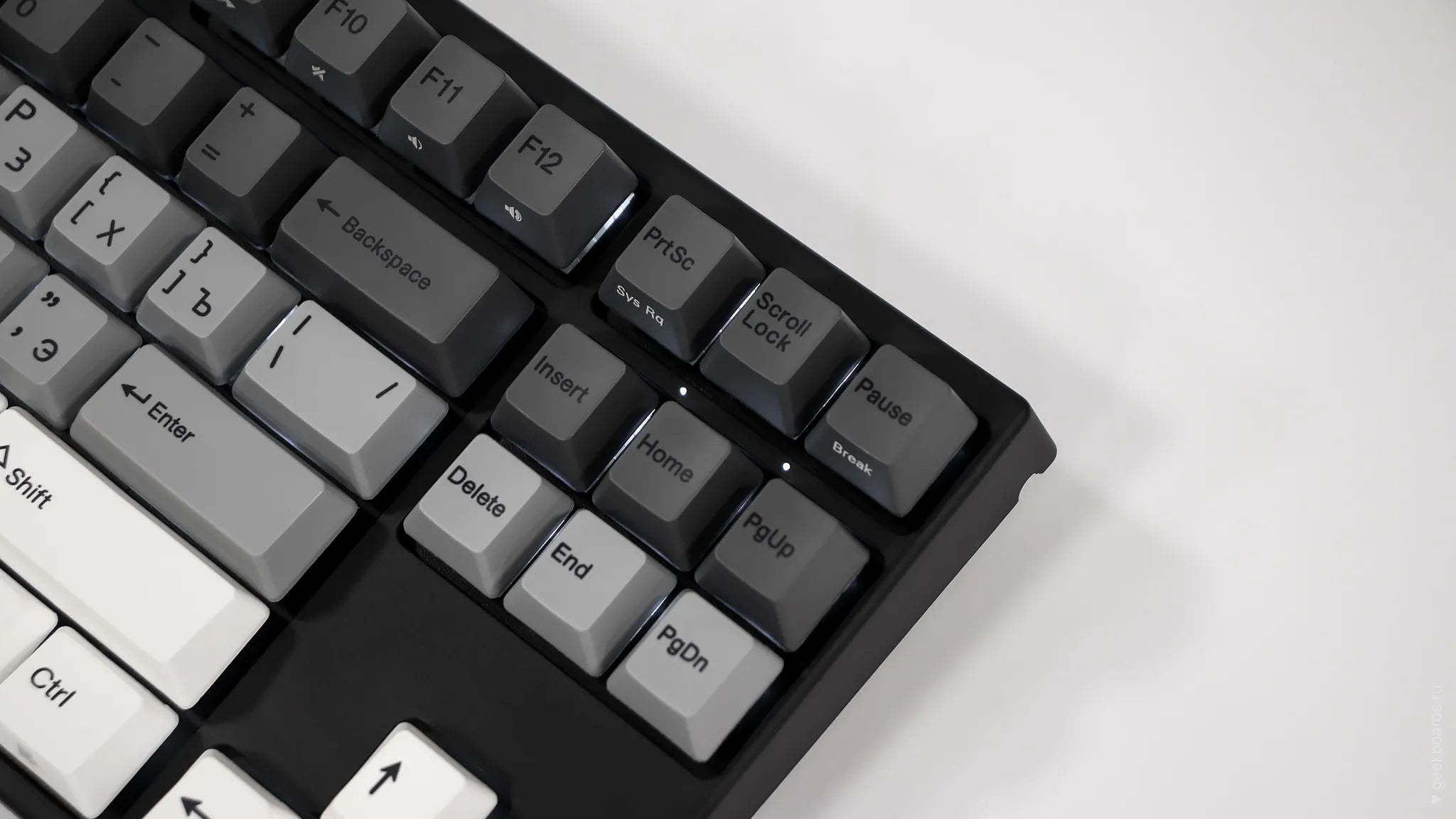 Varmilo Yakumo 108 ANSI