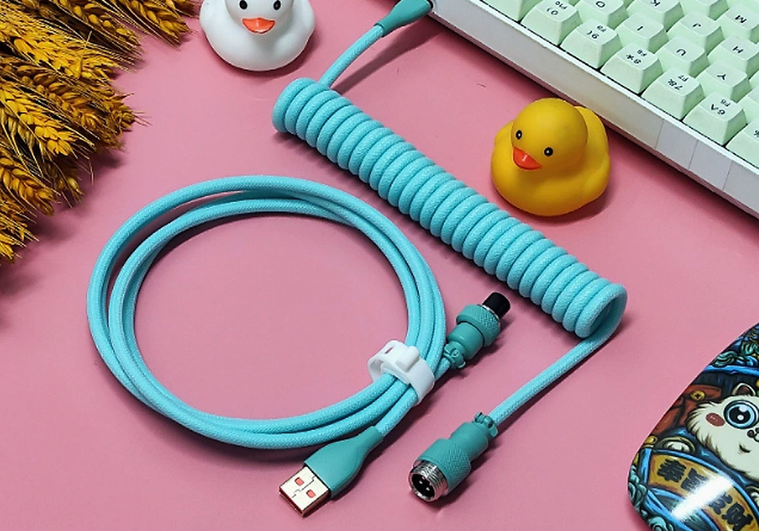 Aviator Keyboard Cable Aqua - coiled cable