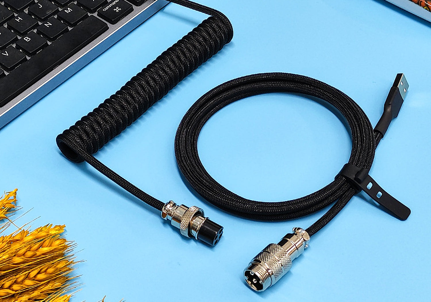 Aviator Keyboard Cable Black - coiled cable