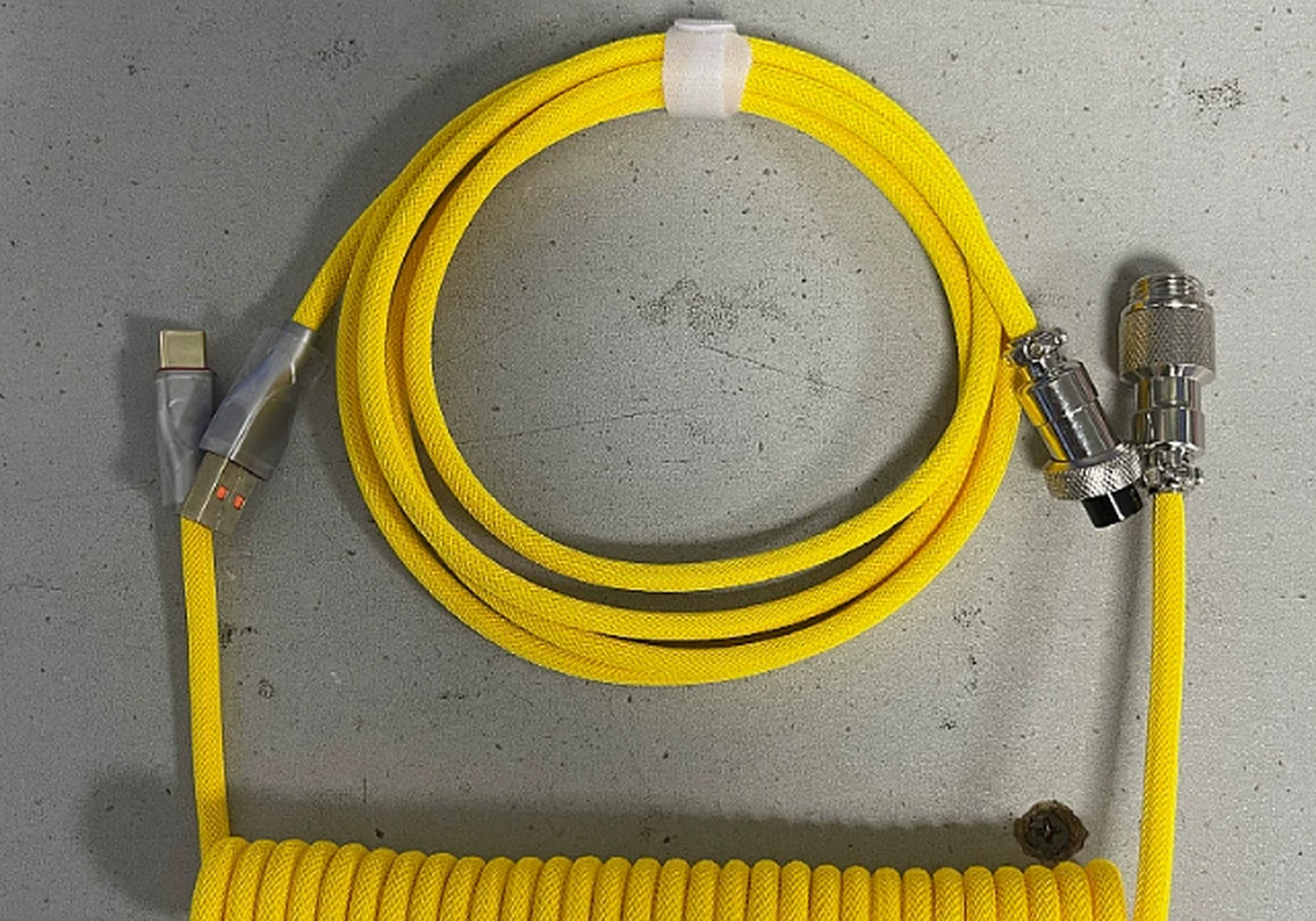 Aviator Keyboard Cable Yellow - coiled cable